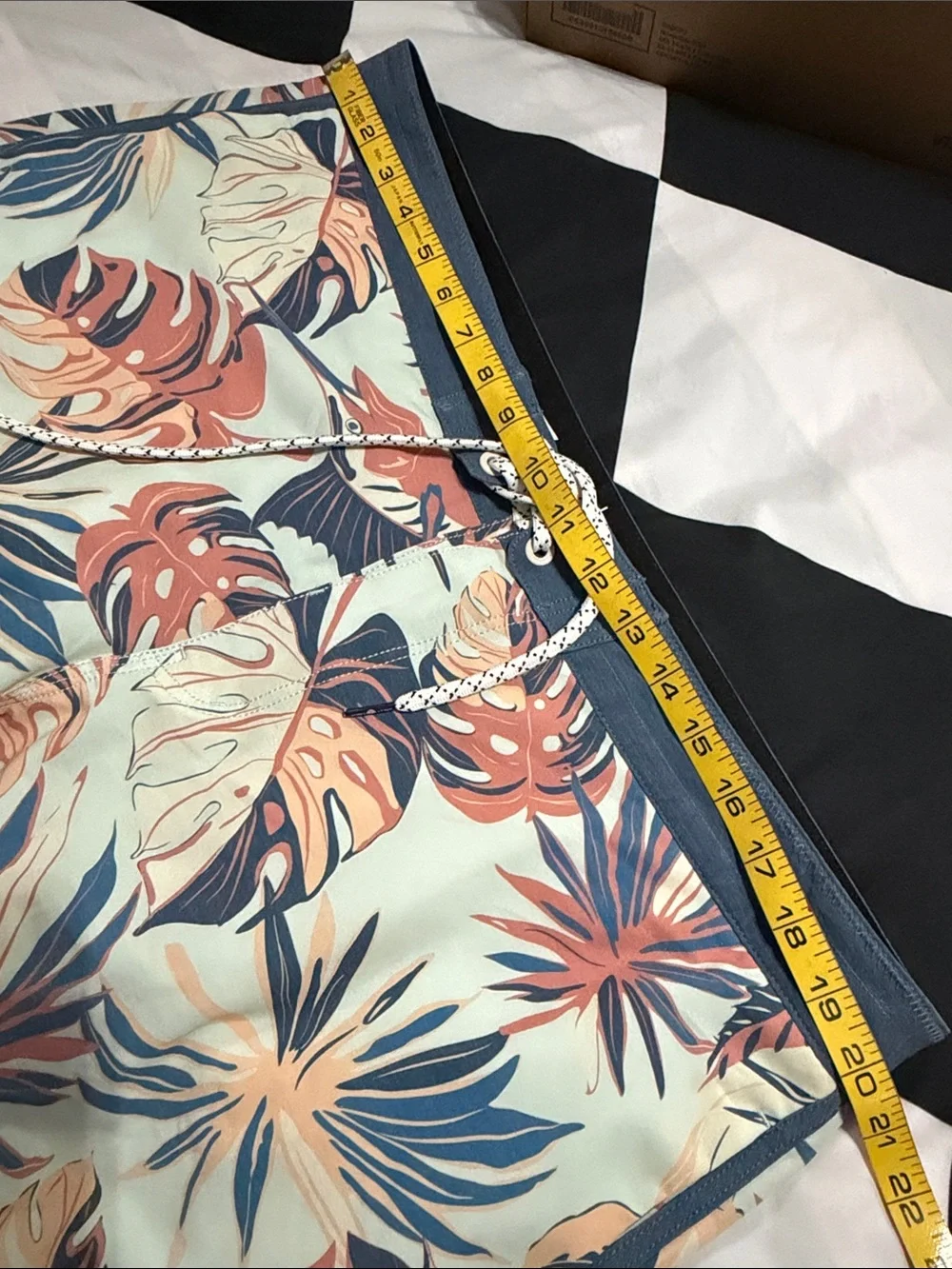 Salty Crew Men's Tropical Swim Shorts - Blue, Coral & Cream